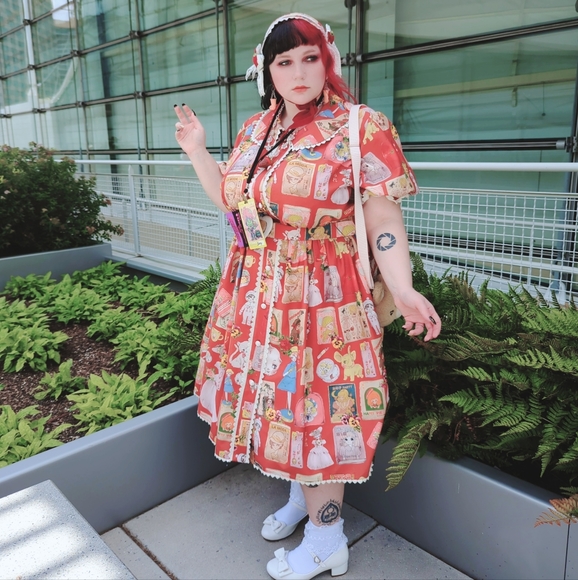 Meet your Posh Ambassador, Emily - Picture 8 of 14